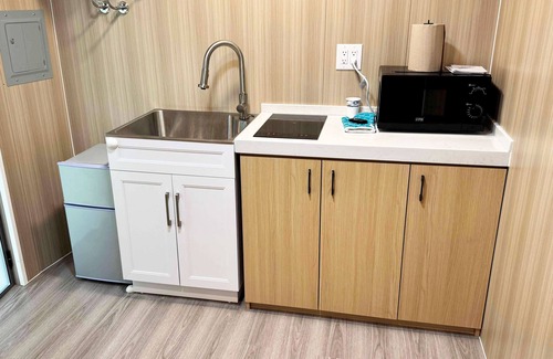 Kainaliu House | Modern 1-bedroom house in tranquil Kealakekua with AC, WiFi Unit 2