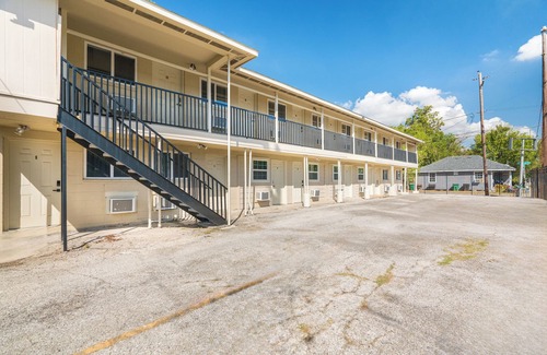 Greater Third Ward Apartment | Modern 1BR APT | Downtown Houston