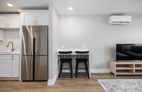 Hillsboro West End Apartment | Modern 1BR Near Hillsboro Village | The Nomad