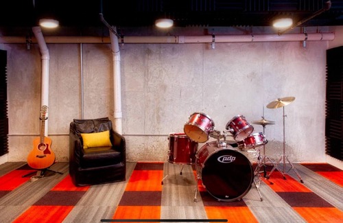 North Loop Apartment | Modern 1BR Penthouse Austin Texas w/ Pool + Balcony + Parking