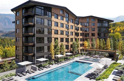 Snowmass Village Condo | Modern 2 Bedroom Ski In/Out Condo 04
