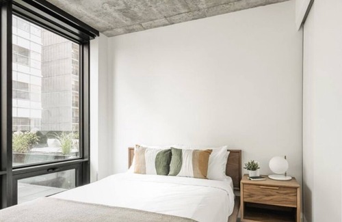 Villeray Apartment | Modern 2 Bedroom Apartment in Central Montreal