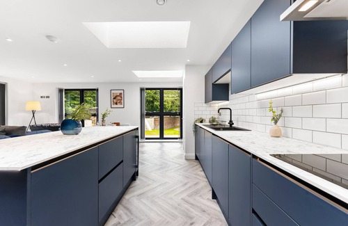 Headingley Apartment | Modern 2-Bedroom Apartment in Victoria Gardens