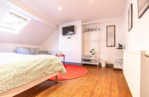 Ghent City Centre Apartment | Modern 2-Bedroom Getaway in the Heart of Ghent