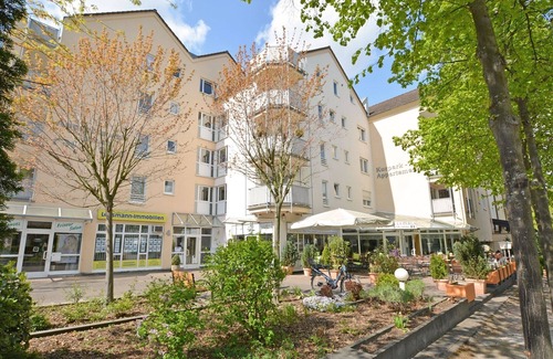 Bad Kreuznach Apartment | Modern 2-room comfort apartment - balcony, WLAN, TV, spa area