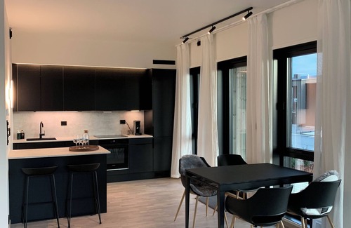 Tau Apartment | Modern 2BR with Sea and Skyline Views – 25 Min to Stavanger & Preikestolen