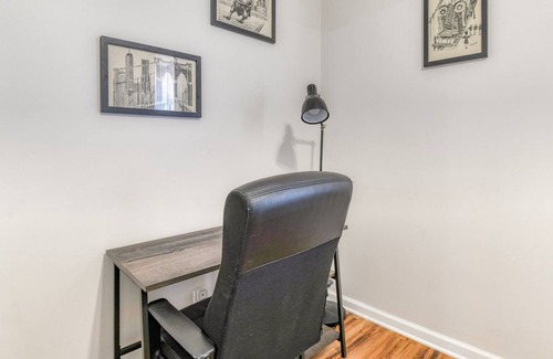 Jersey City Apartment | Modern 3BR/2BA Apartment Minutes to NYC