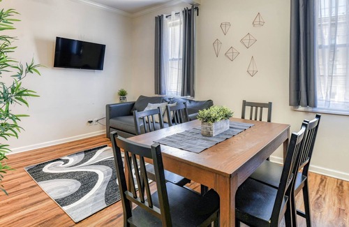 Jersey City Apartment | Modern 3BR/2BA Apartment Minutes to NYC
