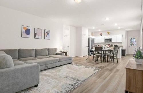 Medina Valley House | Modern 3BR Home in San Antonio