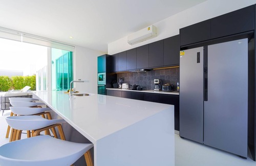 Khao Tao Villa | Modern 4 Bed Private Pool Villa (KH-B6)