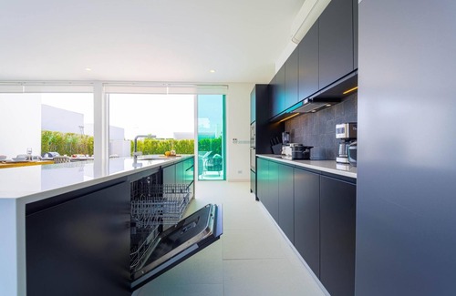 Khao Tao Villa | Modern 4 Bed Private Pool Villa (KH-B6)