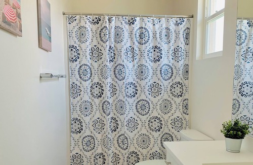 Otay Ranch House | Modern 4 bedroom 3.5 bath house in urban Millenia