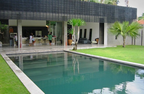 Dyanapura Villa | Modern 4bd Villa With Pool