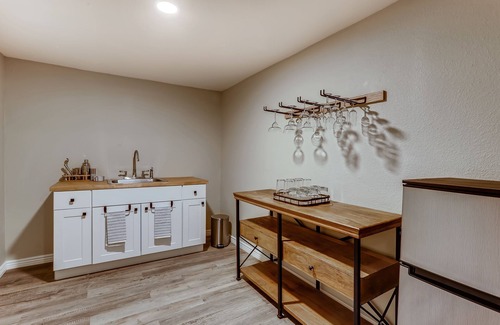 Twin Lakes House | Modern 4BR house near Denver & Boulder