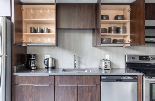 Commonwealth Apartment | Modern Allston 1BR w/Gym & W/D, nr Griggs T, by Blueground