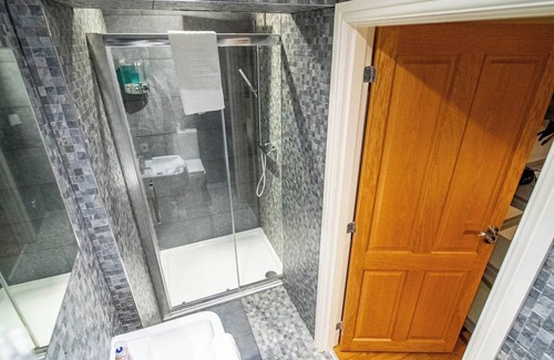 Sheffield Apartment | Modern and Comfy 1-Bed in Bessemer House, Sheffield