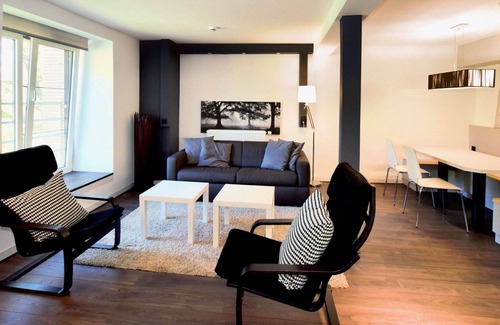 Robertville Villa | Modern and comfortably furnished apartment in a former coach house