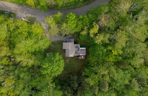 Jamaica Cabin | Modern and Cozy retreat minutes from Stratton mt.