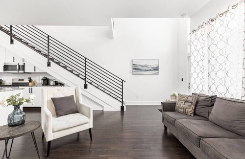 Fountain Square House | Modern and Fun 4BR+ Pool Table in Fountain Square