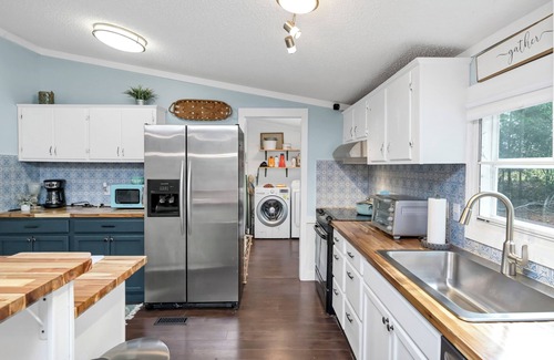 White Oak House | Modern and Peaceful- 3 bedroom Winnsboro Great North Lakehouse