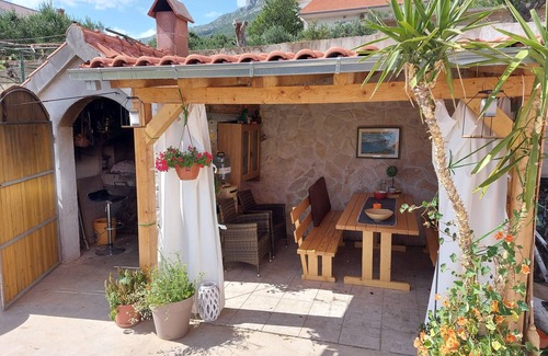 Kastel Gomilica House | Modern apartment near Split and Trogir