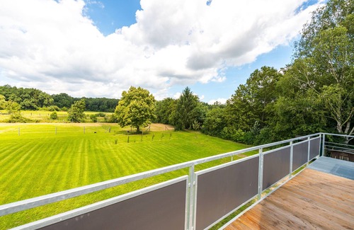 Gundernhausen Apartment | Modern apartment 30 min. Airport/Messe Frankfurt