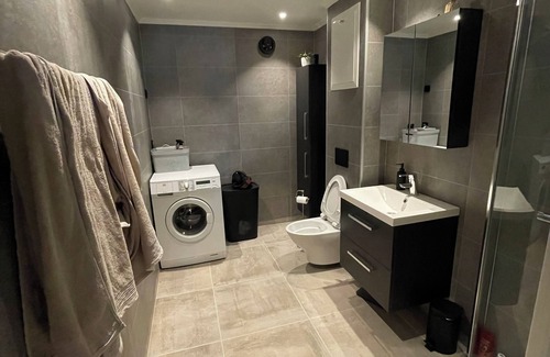 Kirkenes Apartment | Modern apartment - car included