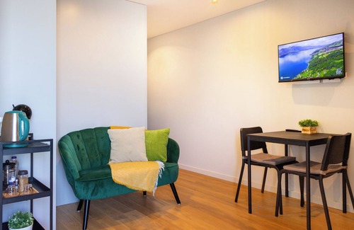 Aveiro Apartment | Modern Apartment in Aveiro with AC, WiFi, fitness room