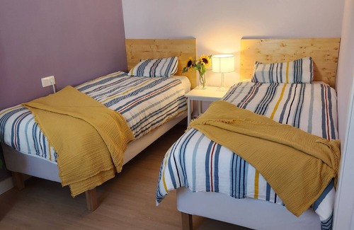Leon Apartment | Modern Apartment in León- 5 min from Train station