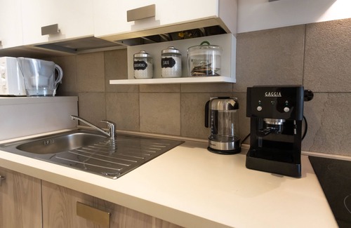Borgo San Leonardo Apartment | Modern apartment in period building