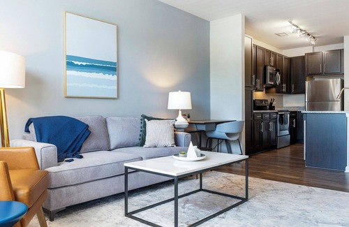 Kennesaw Apartment | Modern Apartment in Prime Location (ID4160X43)