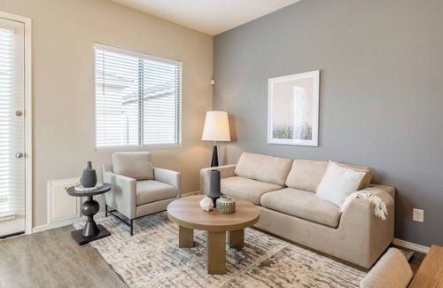 Estrella Village Apartment | Modern Apartment in Prime Location (ID7894X89)