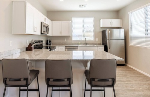 Estrella Village Apartment | Modern Apartment in Prime Location (ID7894X89)
