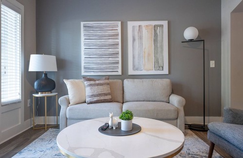 West Ashley Apartment | Modern Apartment in Prime Location (ID1777X59)