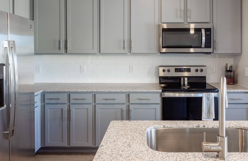San Marcos Apartment | Modern Apartment in Prime Location (ID8181X25)