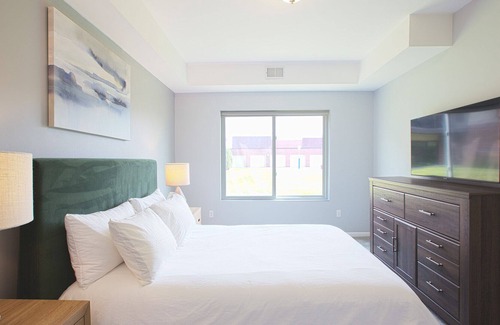 Southfield Apartment | Modern Apartment in Prime Location (ID4346)