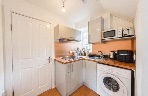 Newham Apartment | Modern Apartment near City Airport & ExCeL London