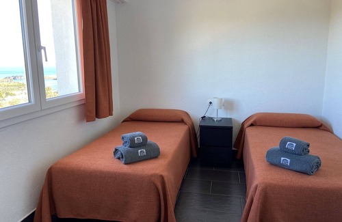 Cadaques Resort | Modern apartment with views of the bay of Cadaqués