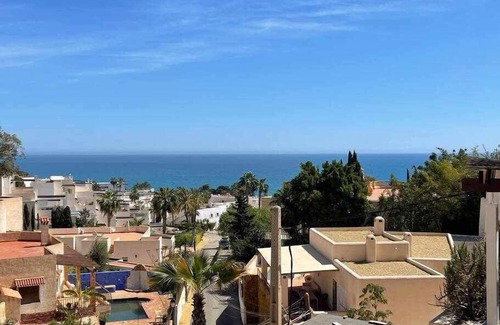 La Parata Apartment | Modern apartment with communal pool