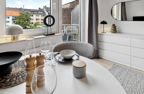 Wuppertal Apartment | Modern apartment Wuppertal City* elevator* parking*