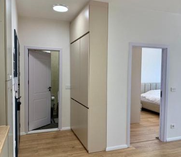 Çagllavicë Apartment | Modern Apt Near Bus Station