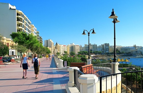 Sliema Apartment | Modern Apt steps to Promenade and Center