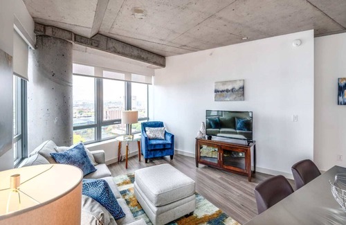 MIT Apartment | Modern Apt with Gym S