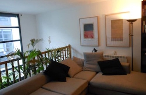 Gentilly House | Modern Bright Loft South Paris. Direct Connection to Metro and Airport. Parking