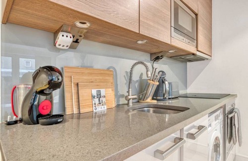 Sands End Apartment | Modern Chíc Studio Chelsea