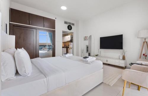 Jumeirah Village Triangle Apartment | Modern Comfort Studio Al Manara Tower- JVT