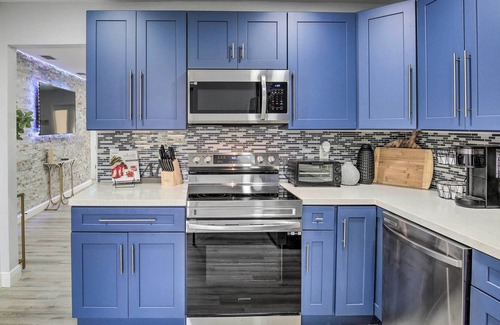 Coral Springs House | Modern Coral Springs Home w/ Private Backyard