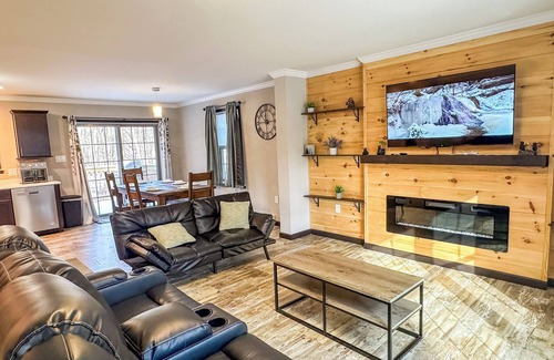 Albrightsville Cabin | Modern Cozy 2-bedroom Cabin in Albrightsville w/Wi-Fi, AC