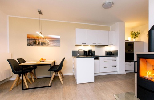 Plau am See Apartment | Modern, cozy 2-room apartment with wood-burning stove and lake view House 7 No 85