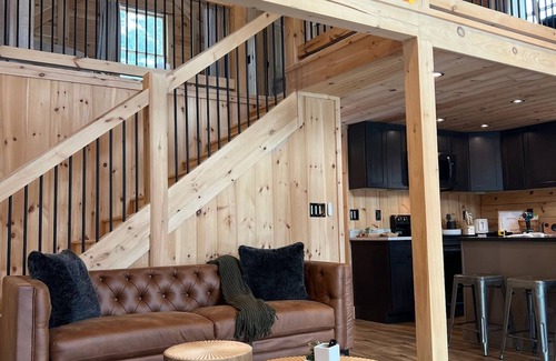 Barnstead Cabin | Modern & Cozy Lakefront Cabin: Rustic Charm and Serene views